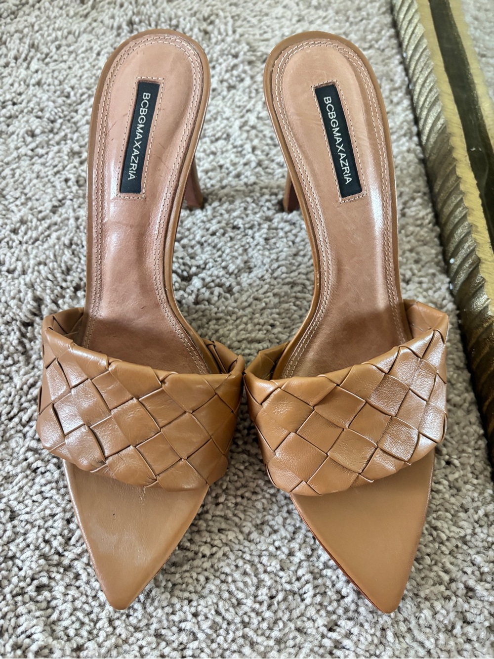 BCBGMaxAzria Tan Woven Pointed Mules - Picture 4 of 5